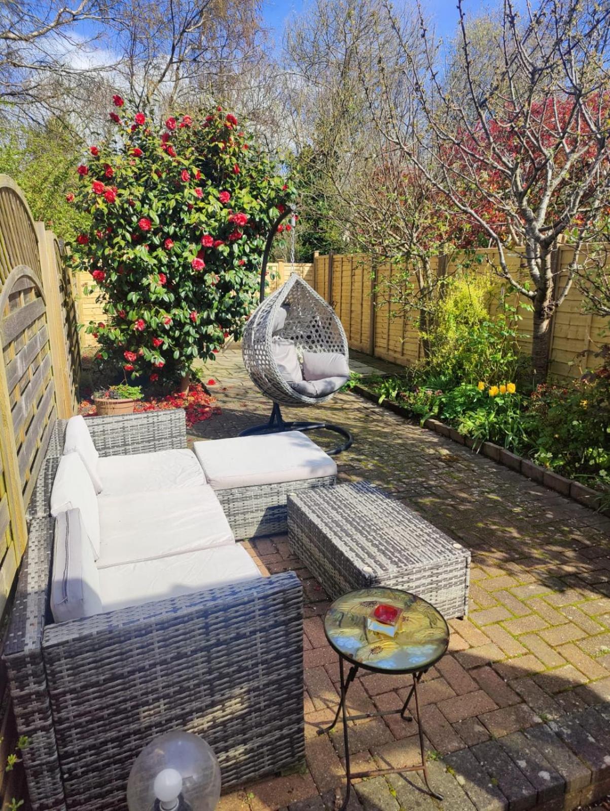 Beautiful Bexhill Cottage With Garden 3 Mins Walk To Beach Exterior photo